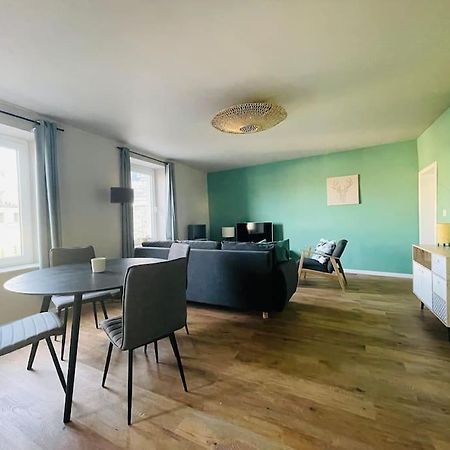 Appartement Cosy Au Centre De Beauraing Extérieur photo